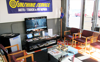 Sparks and Reno Auto Service | Sunshine Service Brake & Alignment - Waiting Room